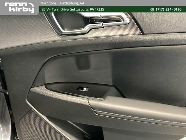 Photo of 2024 Gravity Gray Kia Sportage Hybrid