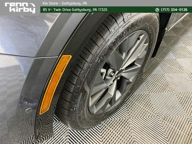 Photo of 2024 Gravity Gray Kia Sportage Hybrid