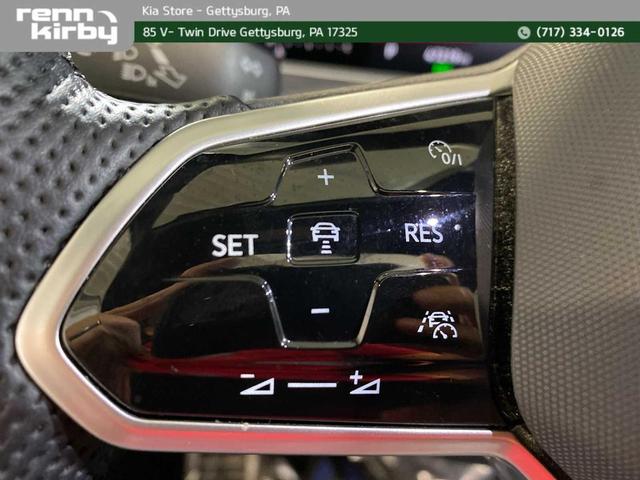 Photo of 2022 Pure White Volkswagen Tiguan