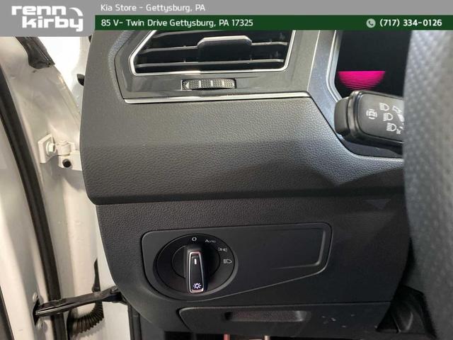 Photo of 2022 Pure White Volkswagen Tiguan