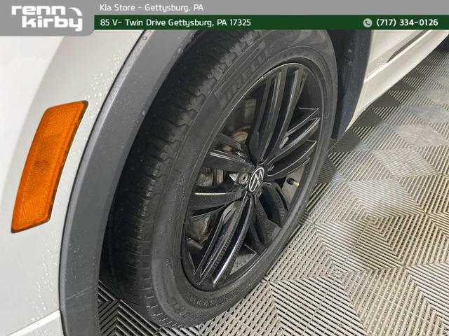 Photo of 2022 Pure White Volkswagen Tiguan