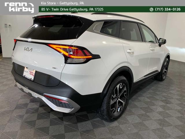 Photo of 2025 Snow White Pearl Kia Sportage Hybrid