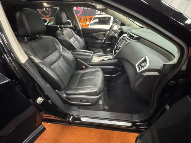 Photo of 2017 Magnetic Black Metallic Nissan Murano