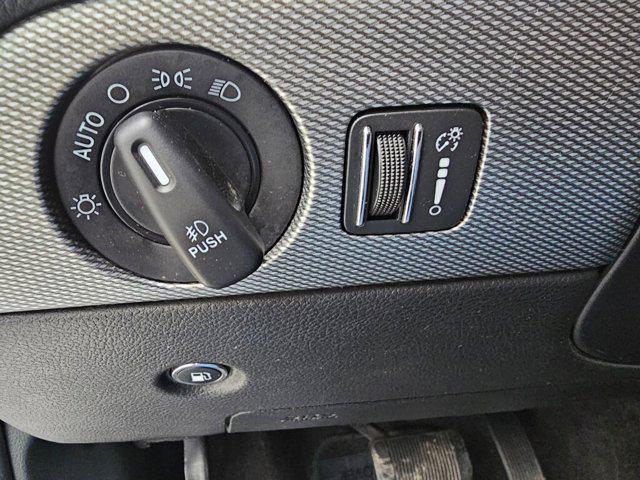 Photo of 2018 Blu By You Pearlcoat Dodge Durango