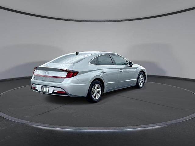 Photo of 2022 Shimmering Silver Pearl Hyundai SONATA