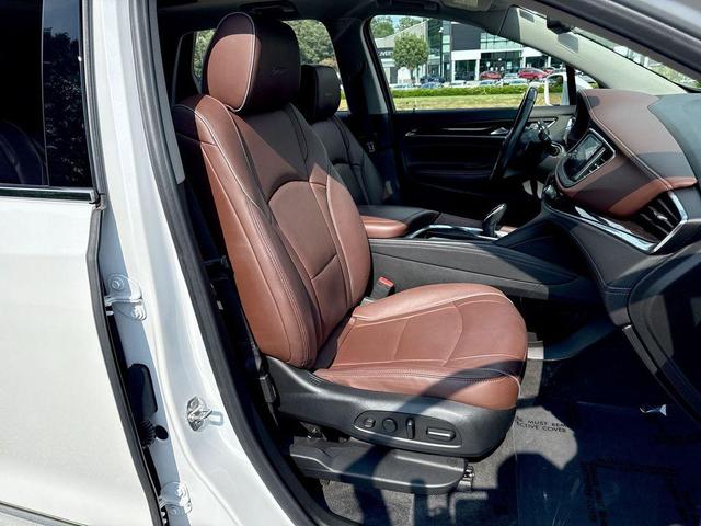 Photo of 2020 White Frost Tri-Coat Buick Enclave
