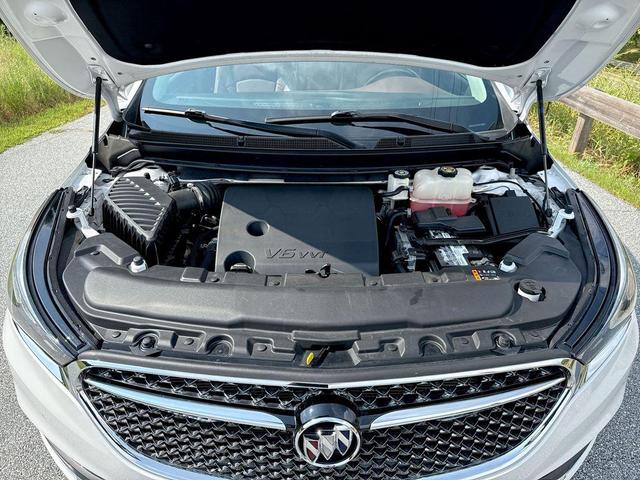Photo of 2020 White Frost Tri-Coat Buick Enclave