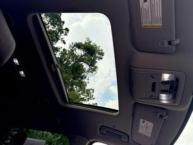 Photo of 2020 White Frost Tri-Coat Buick Enclave