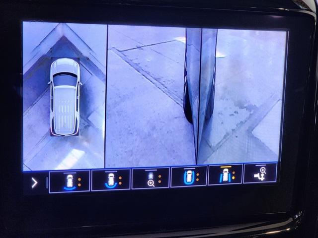 Photo of 2021 Graphite Metallic Chevrolet Traverse
