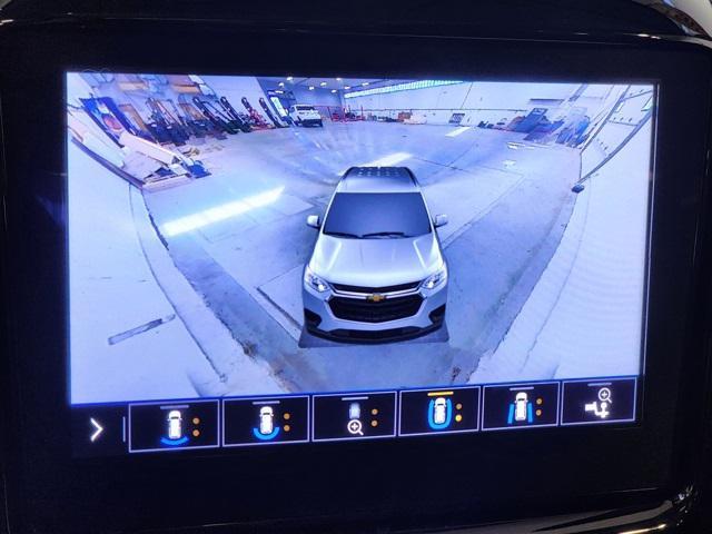 Photo of 2021 Graphite Metallic Chevrolet Traverse