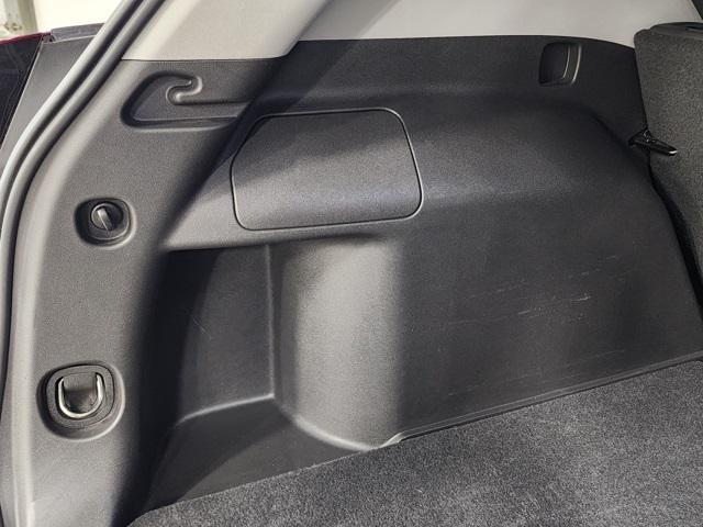 Photo of 2024 Summit White GMC Terrain