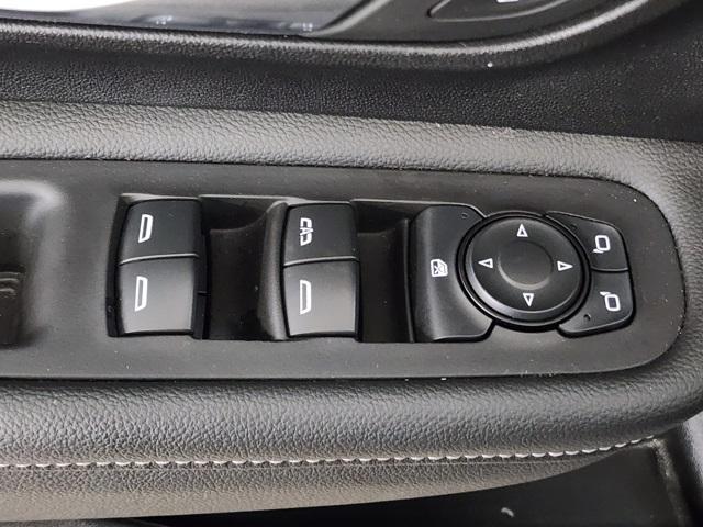 Photo of 2024 Summit White GMC Terrain