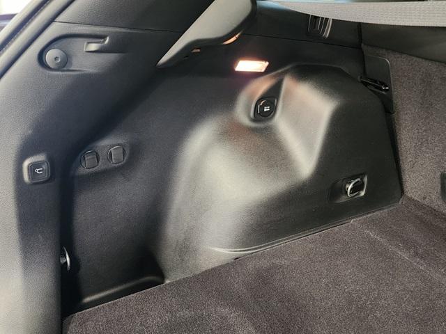 Photo of 2021 Diamond Black Crystal Pearlcoat Jeep Cherokee