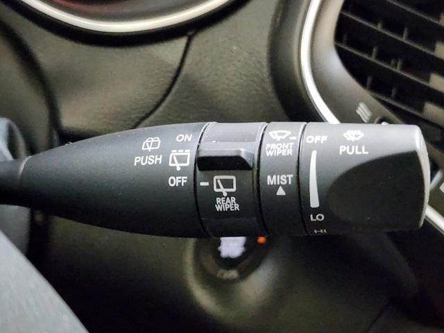 Photo of 2021 Diamond Black Crystal Pearlcoat Jeep Cherokee