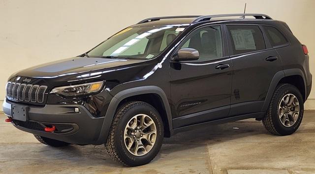 Photo of 2021 Diamond Black Crystal Pearlcoat Jeep Cherokee