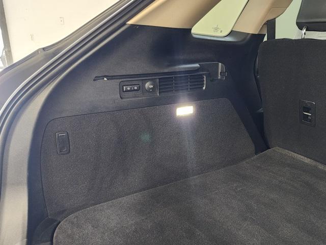 Photo of 2022 Infinite Black Metallic Clearcoat Lincoln Nautilus