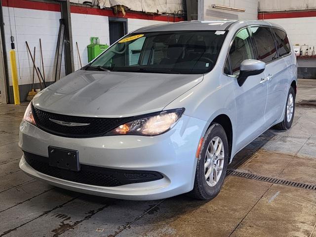 2023 Chrysler Voyager