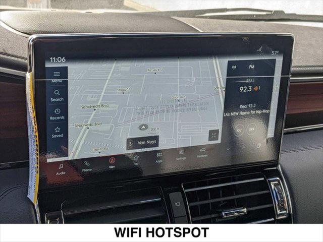 Photo of 2023 INFINITE BLACK Lincoln Navigator