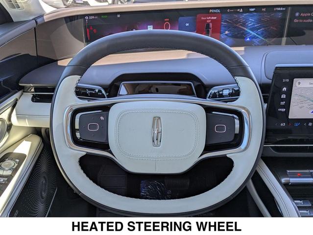Photo of 2025 Lustrous Gray Metallic Lincoln Nautilus