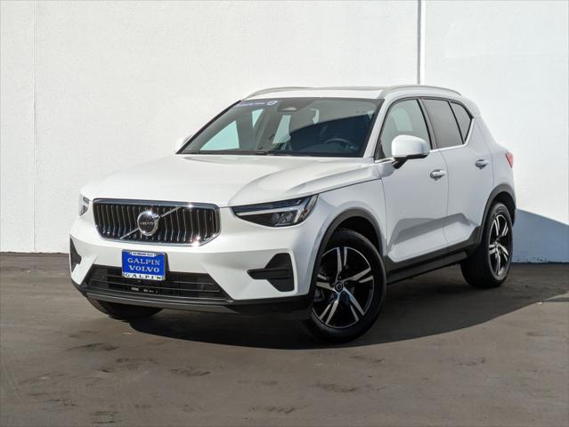 2025 Volvo XC40