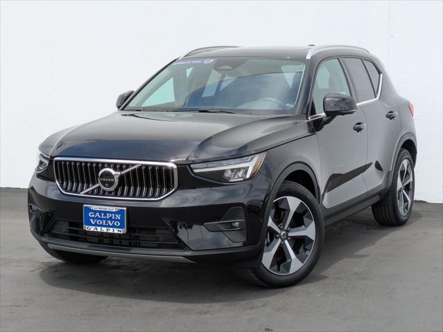 2025 Volvo XC40