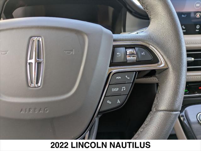 Photo of 2022 SILVER RADIANCE METALLIC Lincoln Nautilus