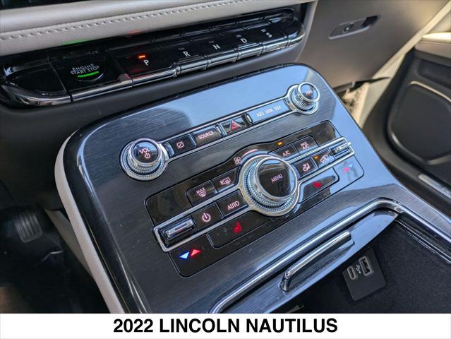 Photo of 2022 SILVER RADIANCE METALLIC Lincoln Nautilus
