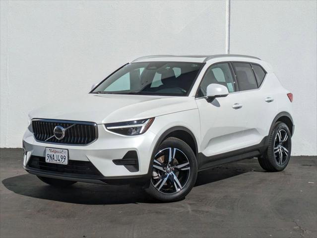 2025 Volvo XC40