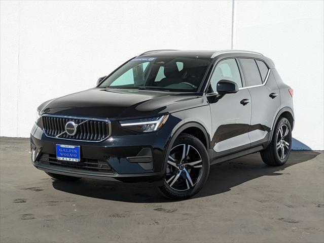 2025 Volvo XC40