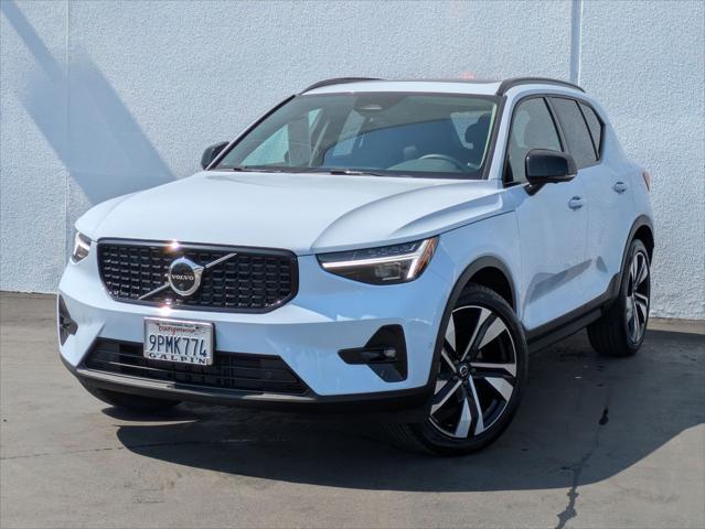 2025 Volvo XC40