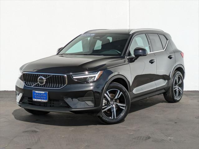 2025 Volvo XC40