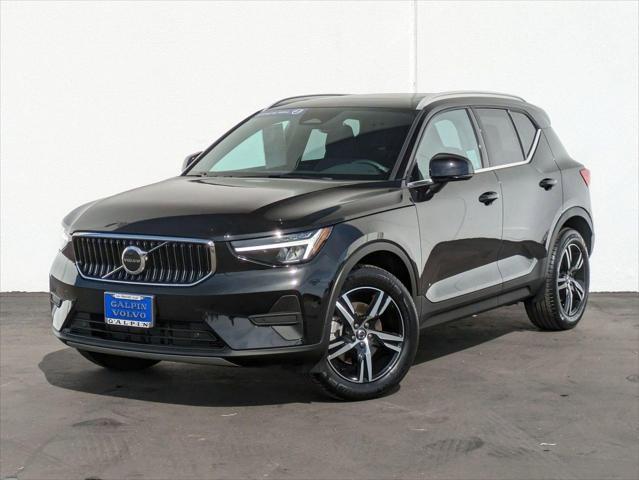 2025 Volvo XC40