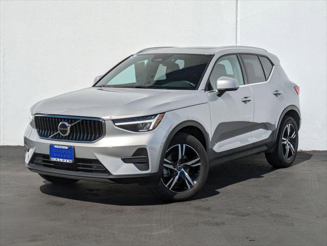 2025 Volvo XC40