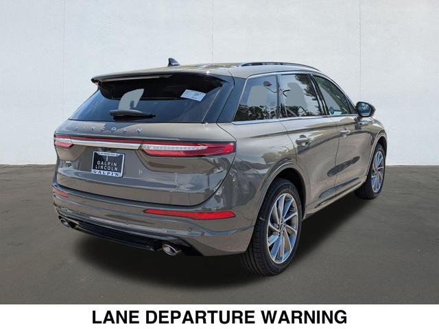 Photo of 2025 HARBOR GREY METALLIC Lincoln Corsair
