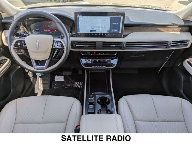 Photo of 2025 HARBOR GREY METALLIC Lincoln Corsair