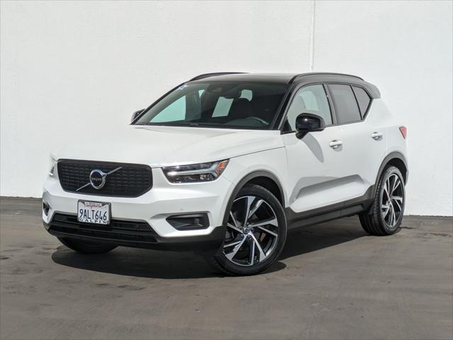 2022 Volvo XC40