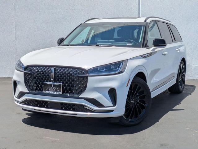 Photo of 2025 PRISTINE WHITE METALLIC Lincoln Aviator