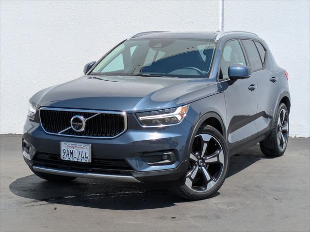 2022 Volvo XC40