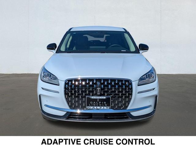 Photo of 2025 CRYSTAL WHITE METALLIC Lincoln Corsair