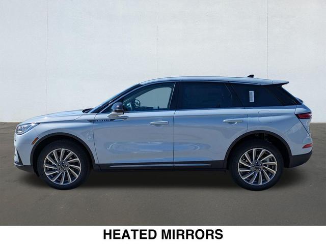 Photo of 2025 CRYSTAL WHITE METALLIC Lincoln Corsair