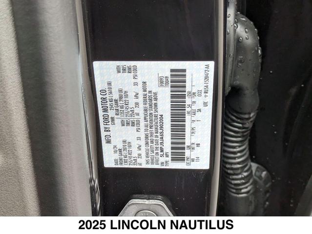 Photo of 2025 INFINITE BLACK METALLIC Lincoln Nautilus