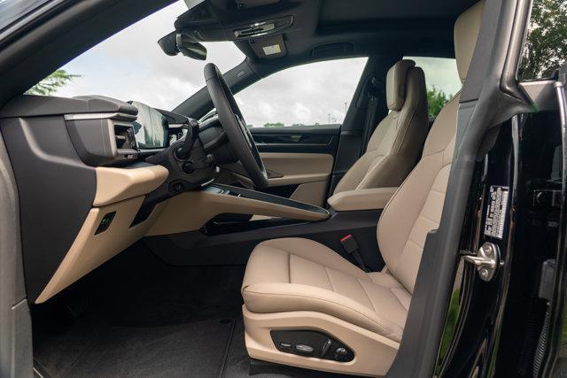 Photo of 2025 Porsche Macan