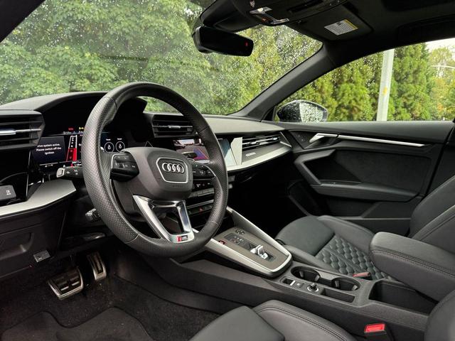 Photo of 2022 Glacier White Metallic Audi RS 3