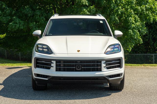 Photo of 2024 White Porsche Cayenne