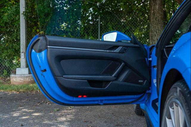 Photo of 2022 Shark Blue Porsche 911
