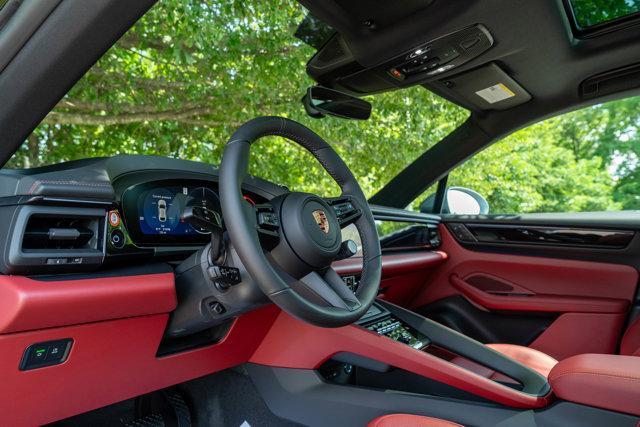 Photo of 2025 Porsche Macan