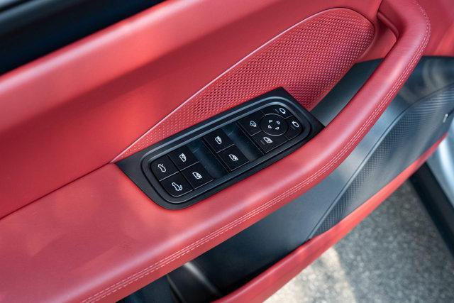 Photo of 2025 Porsche Macan