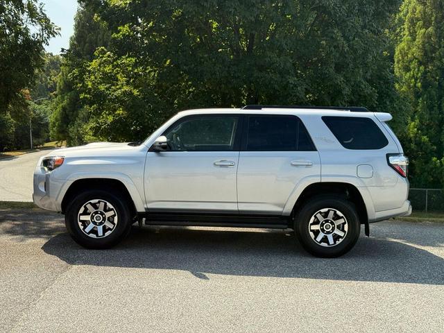 Photo of 2024 Classic Silver Metallic Toyota 4Runner