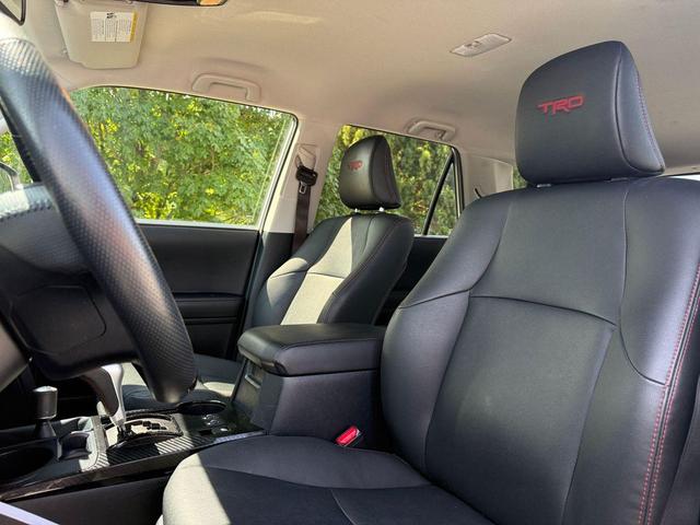 Photo of 2024 Classic Silver Metallic Toyota 4Runner