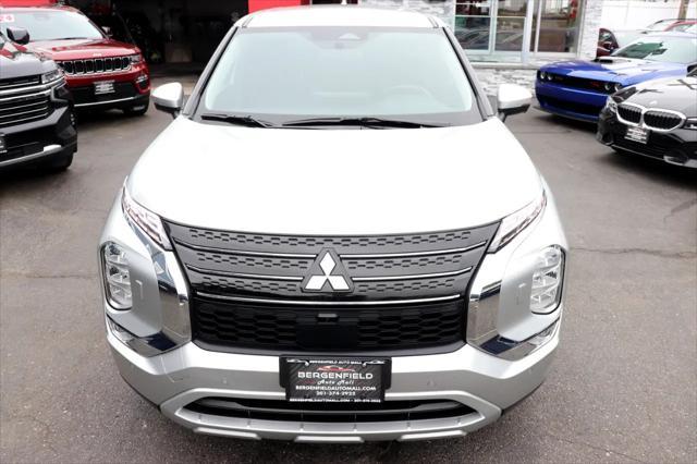 Photo of 2024 Alloy Silver Metallic Mitsubishi Outlander